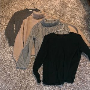 VICI sweaters (4) size S